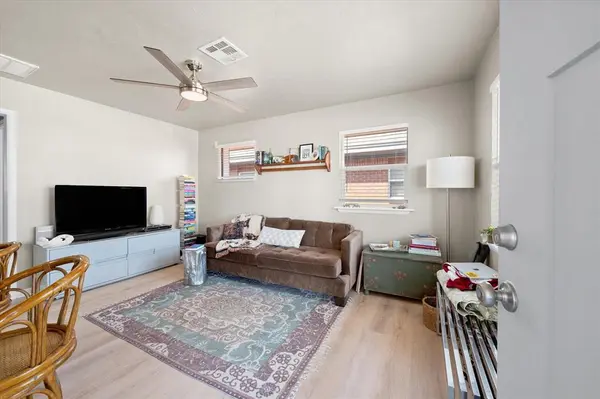 920 E Wayne ST, Edmond, OK 73034