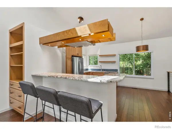 906 Deer Creek LN, Fort Collins, CO 80526