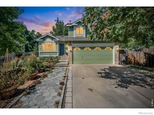 906 Deer Creek LN, Fort Collins, CO 80526
