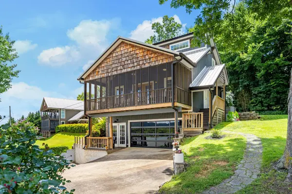 8223 Snow Hill Road, Ooltewah, TN 37363