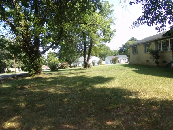201 Woods Ave #S, Lewisburg, TN 37091