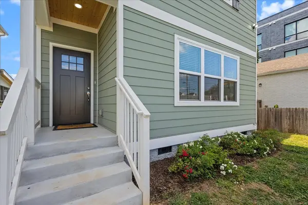 1751 16th Ave #N, Nashville, TN 37208