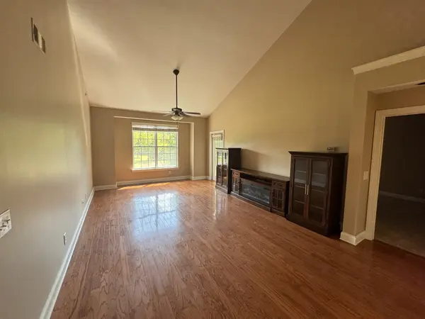 3201 Aspen Grove Dr #F8, Franklin, TN 37067