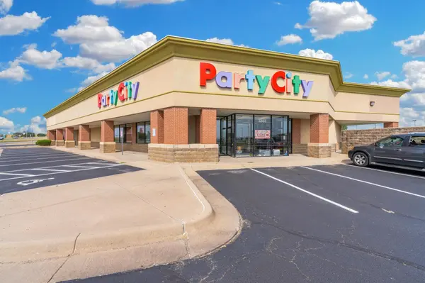6866 W Kellogg Dr, Wichita, KS 67209