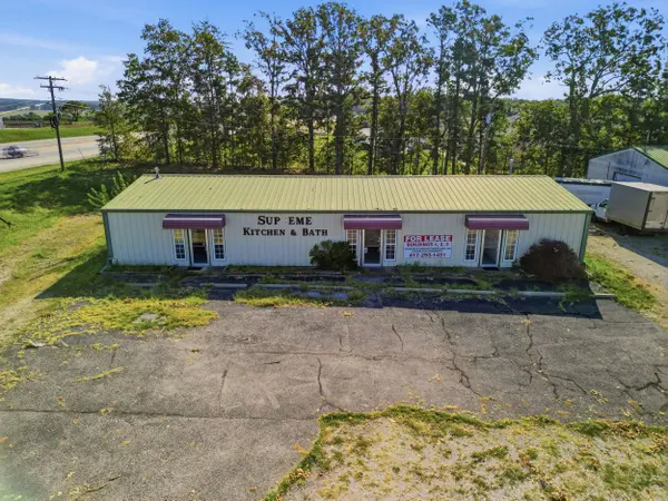 1398-1402 S Valley RD, West Plains, MO 65775