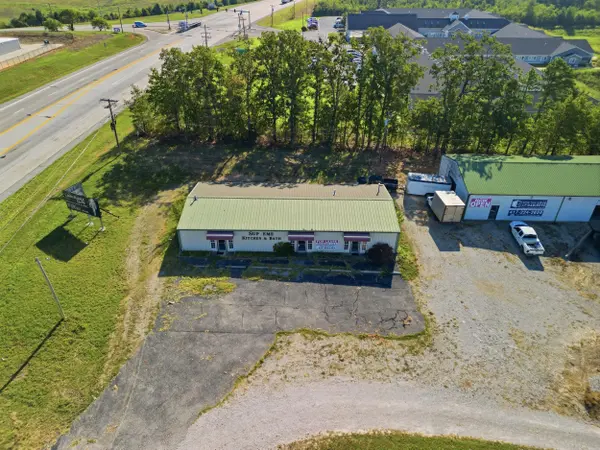 1400-1402 S Valley RD, West Plains, MO 65775