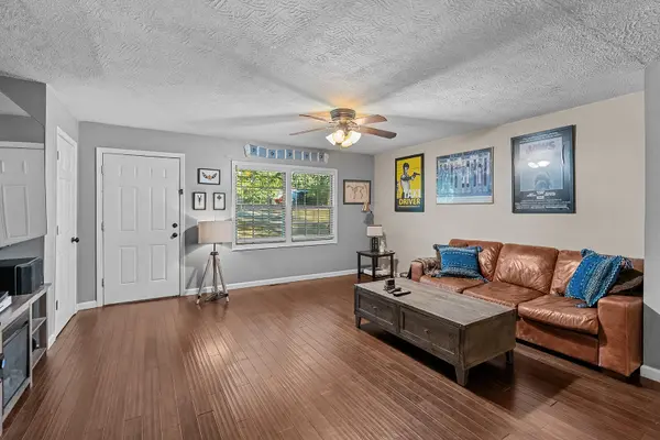 4747 S Roslyn AVE, Springfield, MO 65804