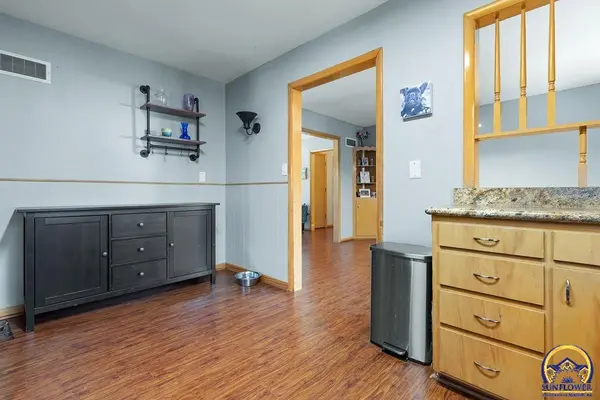 115 E 3rd ST, Holton, KS 66436-8504