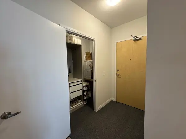 104 Garment ST #1602, Kitchener, ON N2G 0C8
