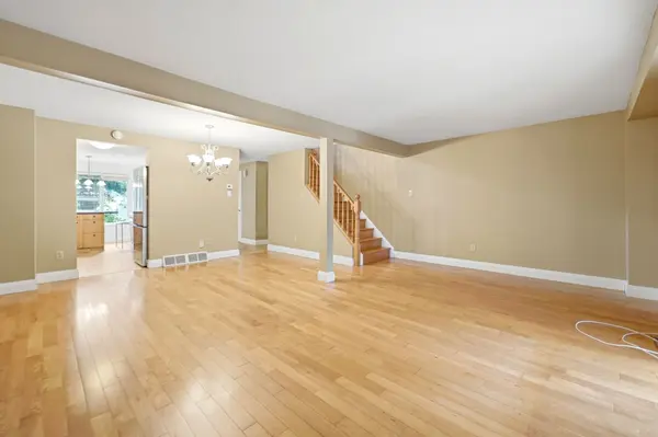155 Foxhunt RD, Waterloo, ON N2K 2R8