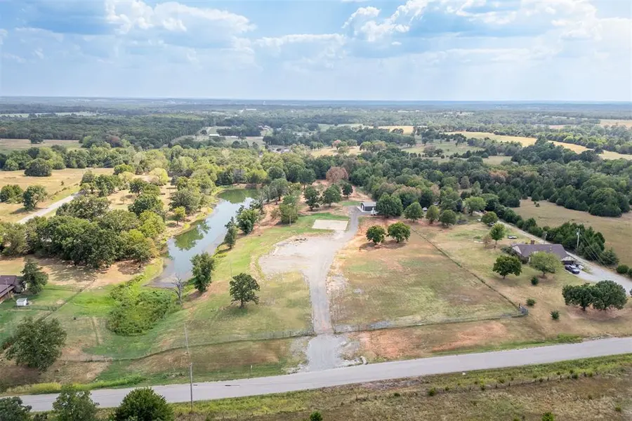3254 E Highland ST, Tecumseh, OK 74873