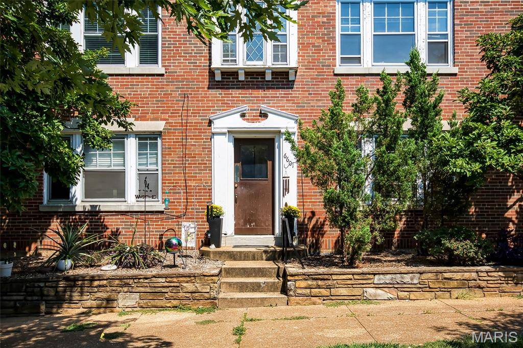 6601 Alamo AVE #2W, Clayton, MO 63105
