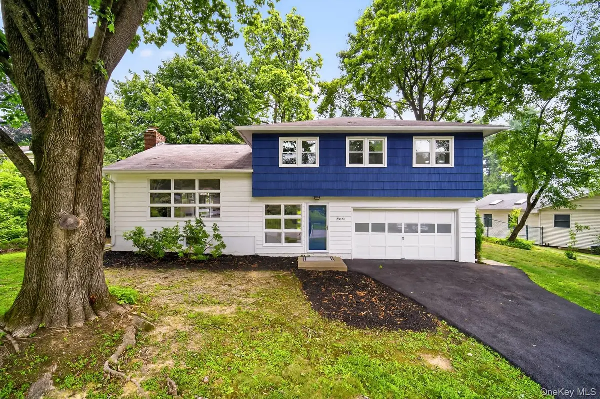 31 Old Farms RD, Poughkeepsie, NY 12603
