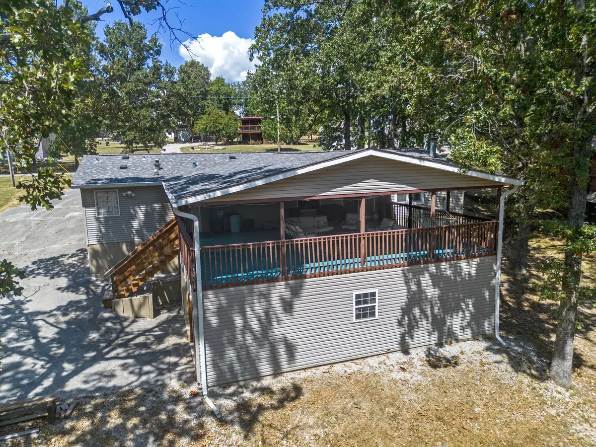 152 Linden DR, Branson West, MO 65737