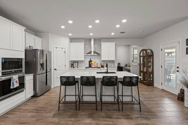 330 Purple Heart DR, Buda, TX 78610