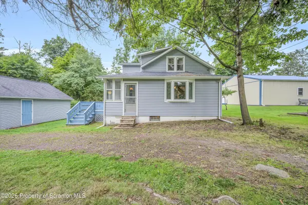 2162 Nuangola RD, Mountaintop, PA 18707