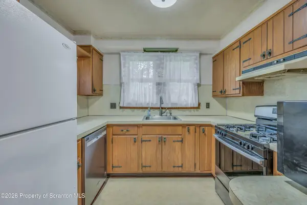 2162 Nuangola RD, Mountaintop, PA 18707