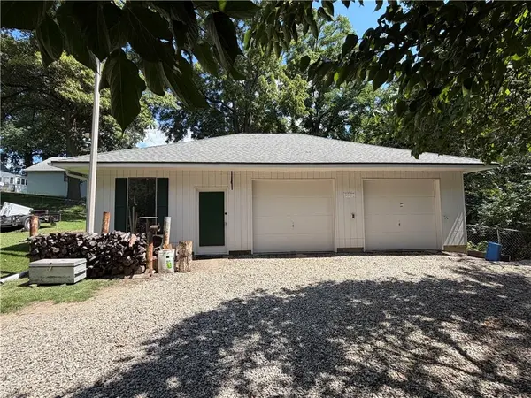 734 N Allen RD, Independence, MO 64050
