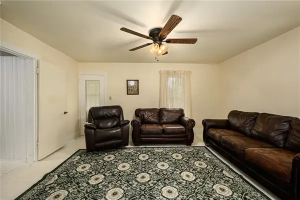 906 Sycamore ST, Valley Falls, KS 66088