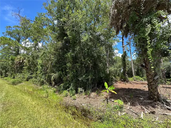 SNUG ST, North Port, FL 34286