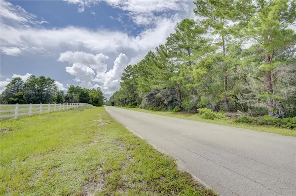 264 SEMINOLE WOODS BLVD, Geneva, FL 32732