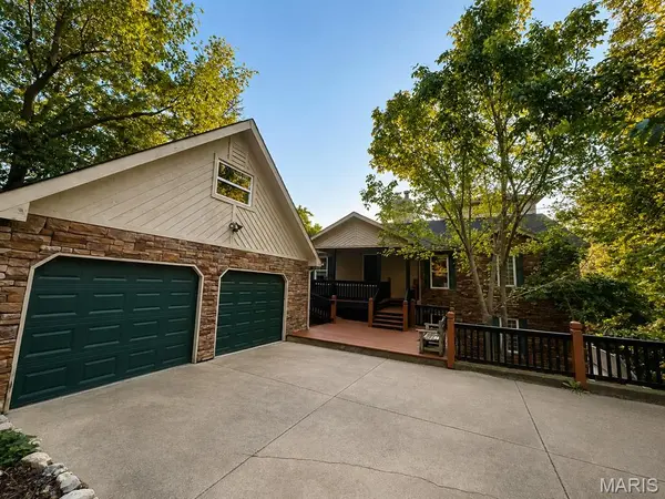 816 W Gray Friar, Marthasville, MO 63357