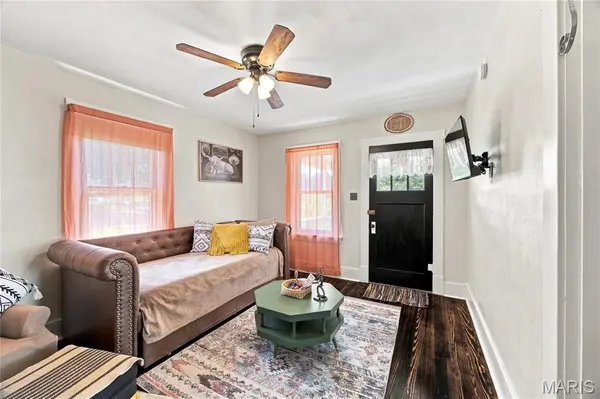 125 E 9th ST, Hermann, MO 65041