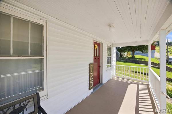 125 E 9th ST, Hermann, MO 65041