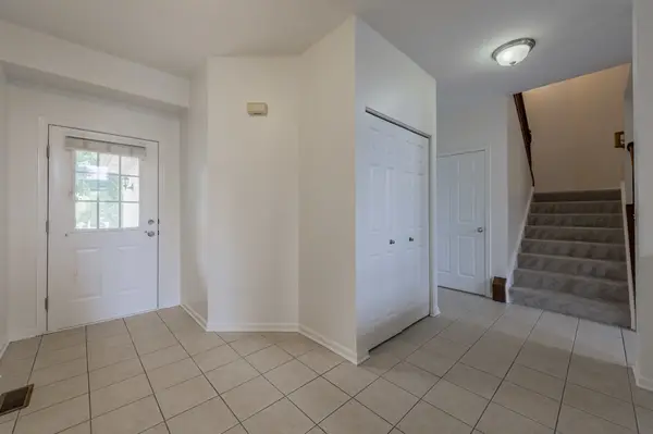 1226 Bradley CIR, Elgin, IL 60120