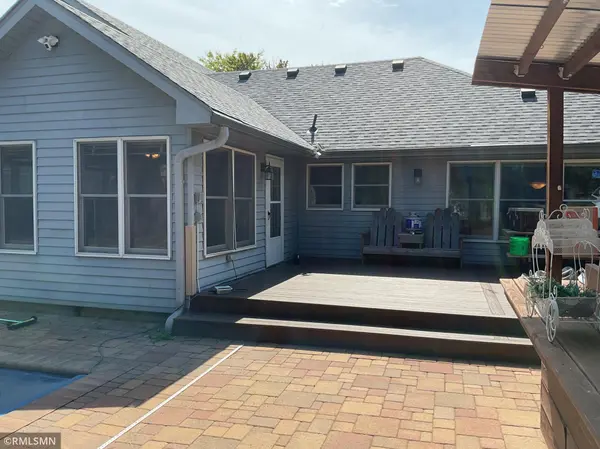2145 14th AVE E, North Saint Paul, MN 55109