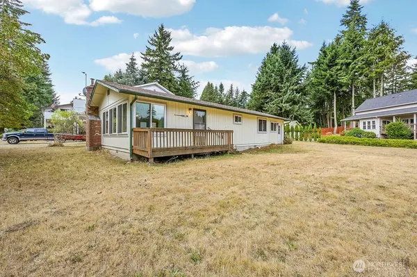 11 Finch LN, Port Ludlow, WA 98365