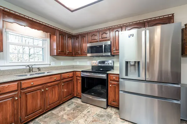 6521 Breckenridge Cv, Columbia, TN 38401