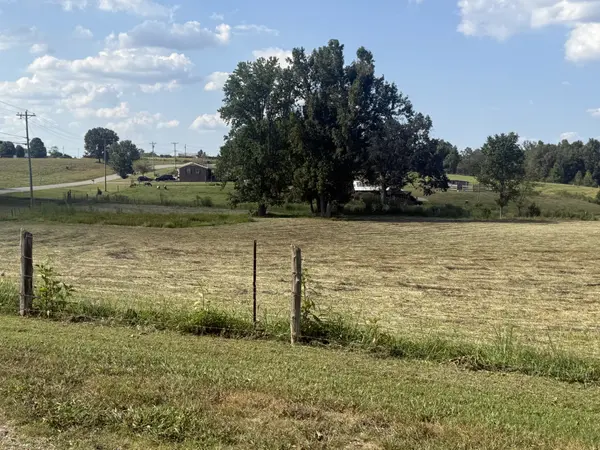 4142 Yager Rd, Mcminnville, TN 37110