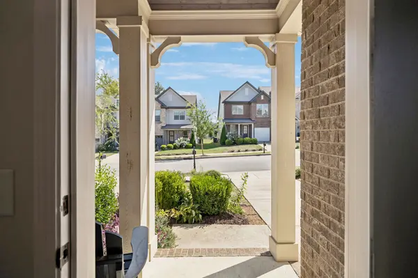 3149 Sassafras Ln, Thompsons Station, TN 37179