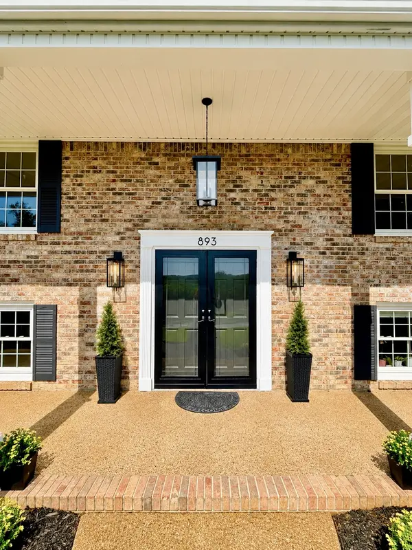 893 Lobelville Hwy, Linden, TN 37096