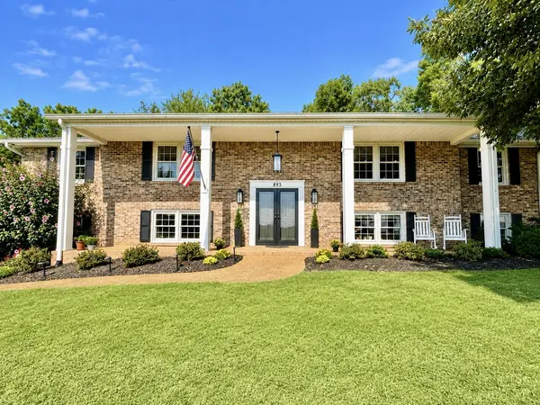 893 Lobelville Hwy, Linden, TN 37096