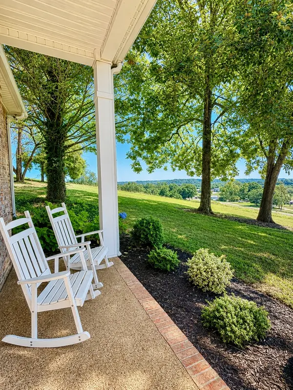 893 Lobelville Hwy, Linden, TN 37096