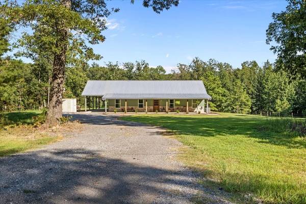 129 Upper Alsup Rd, Tennessee Ridge, TN 37178