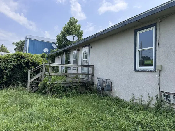 527 Spruce ST #A-B-C, Cabool, MO 65689