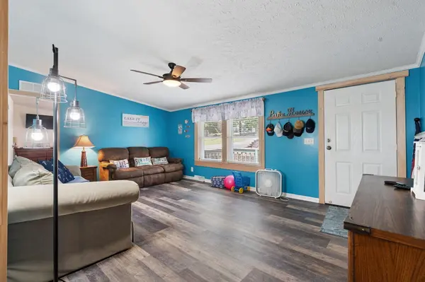 152 Linden DR, Branson West, MO 65737
