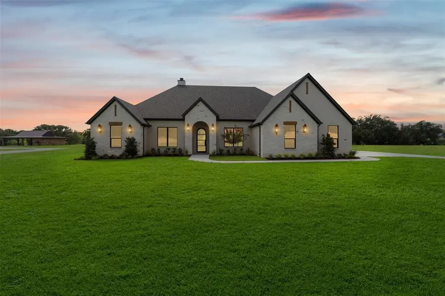509 Acorn Trail, Granbury, TX 76049