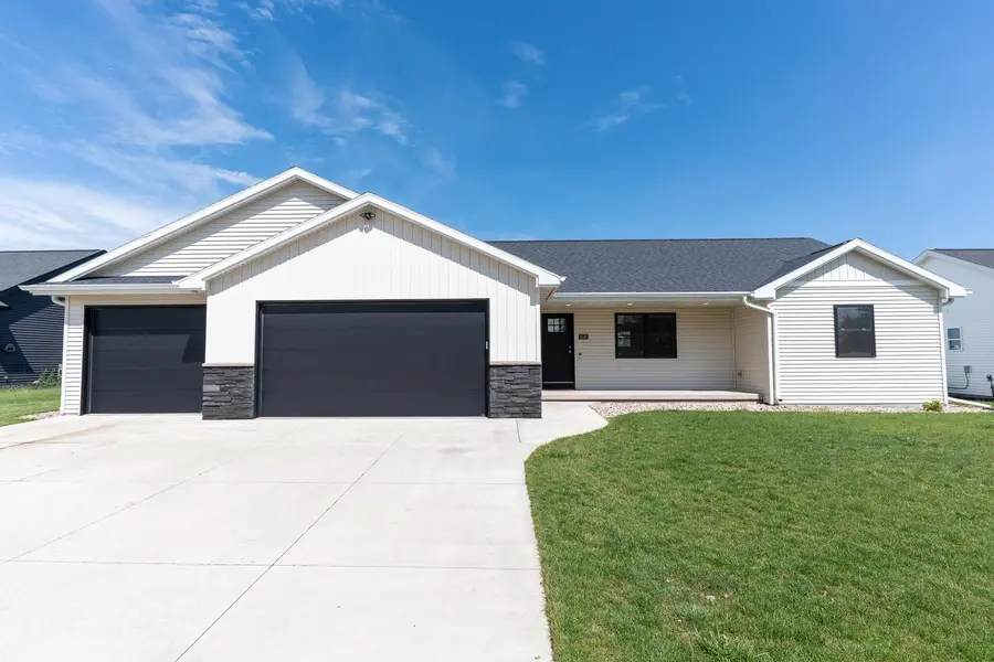 3140 HAAS RD, Kaukauna, WI 54130