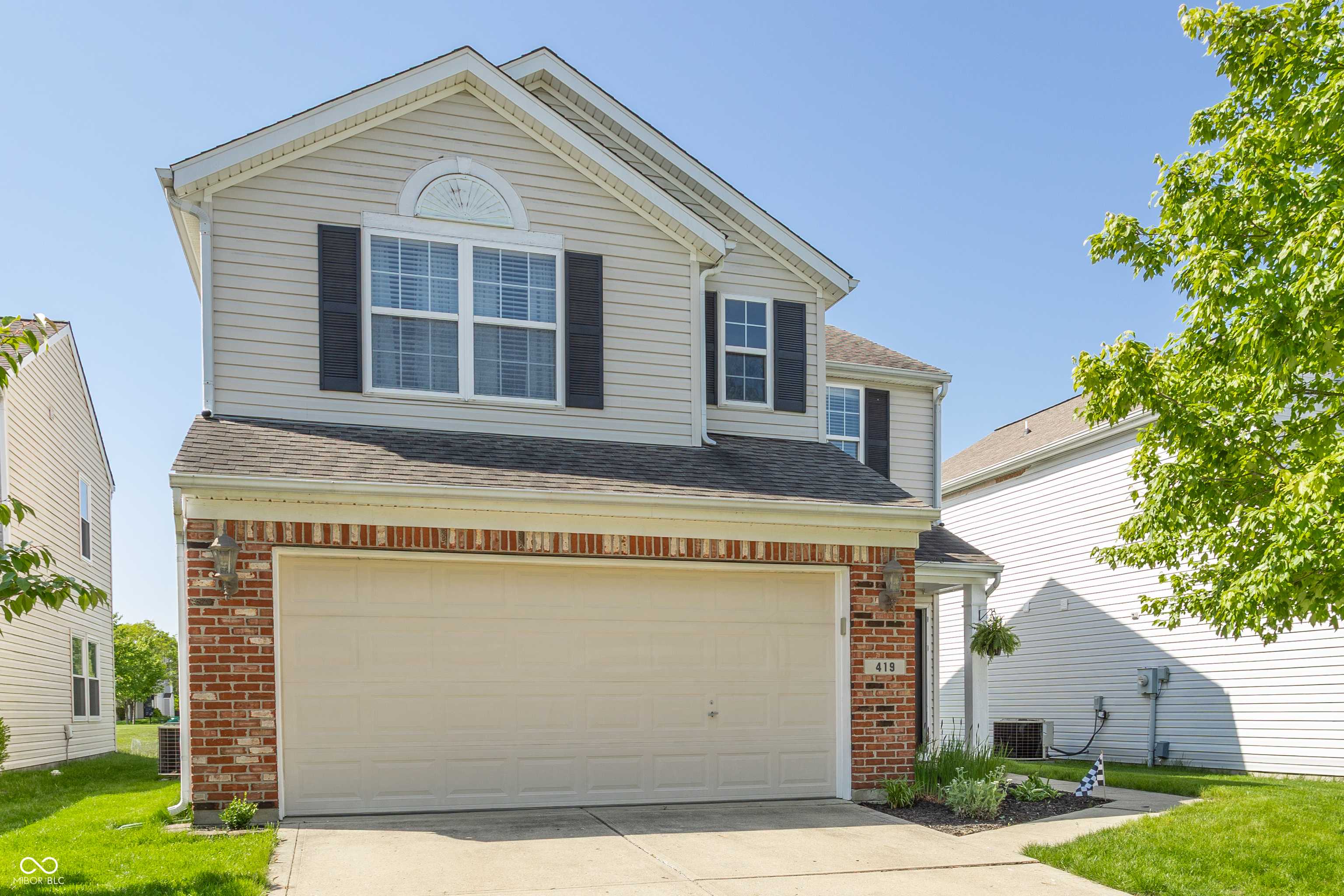 419 Grabill DR, Westfield, IN 46074