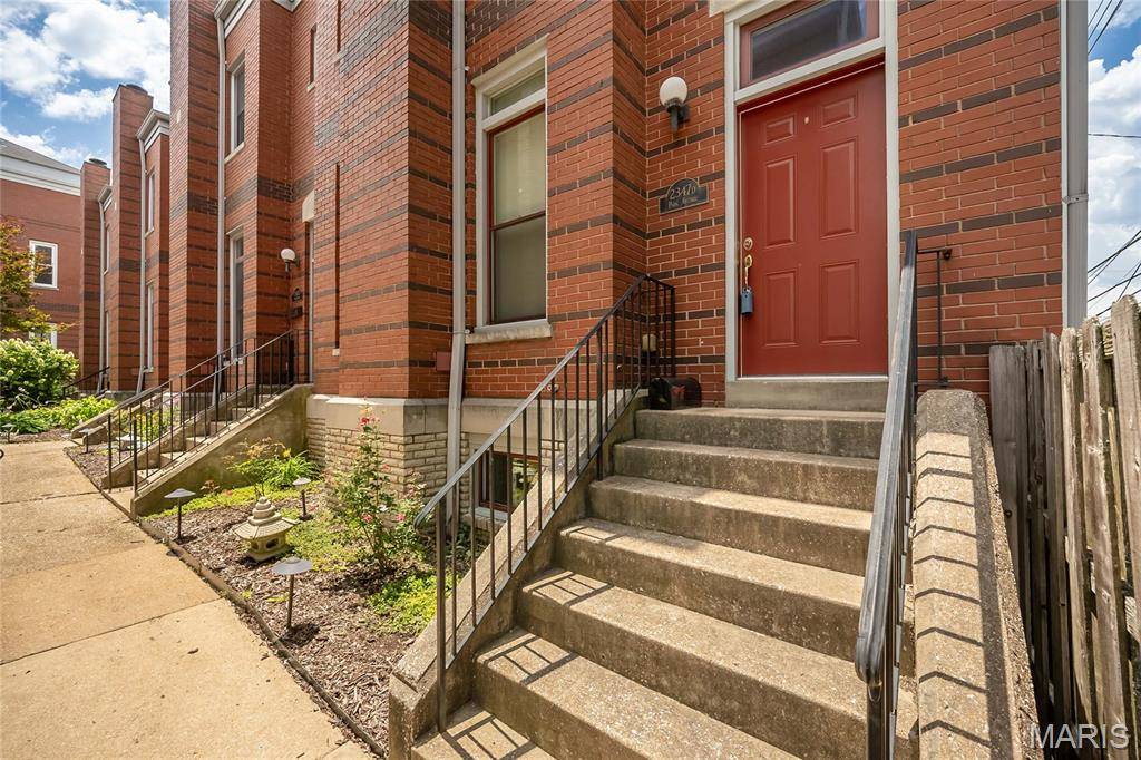 2347 Park AVE #D, St Louis, MO 63104