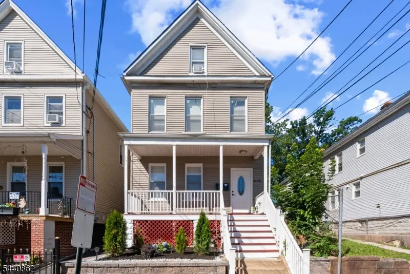 626 Magnolia Ave, Elizabeth City, NJ 07206