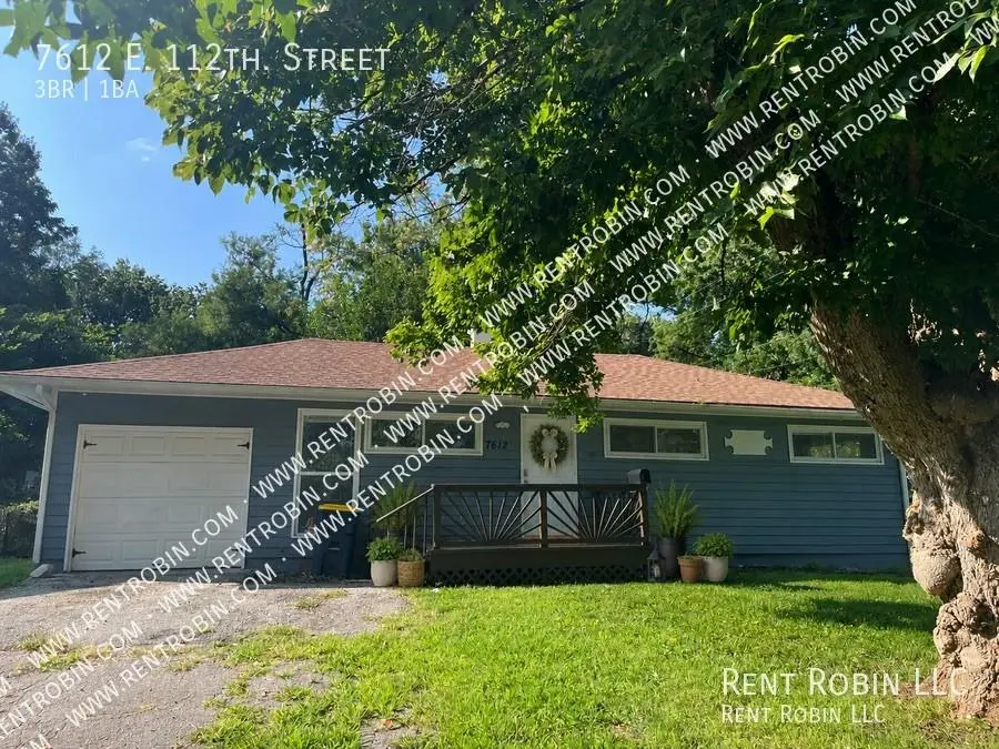 7612 E 112th ST, Kansas City, MO 64134