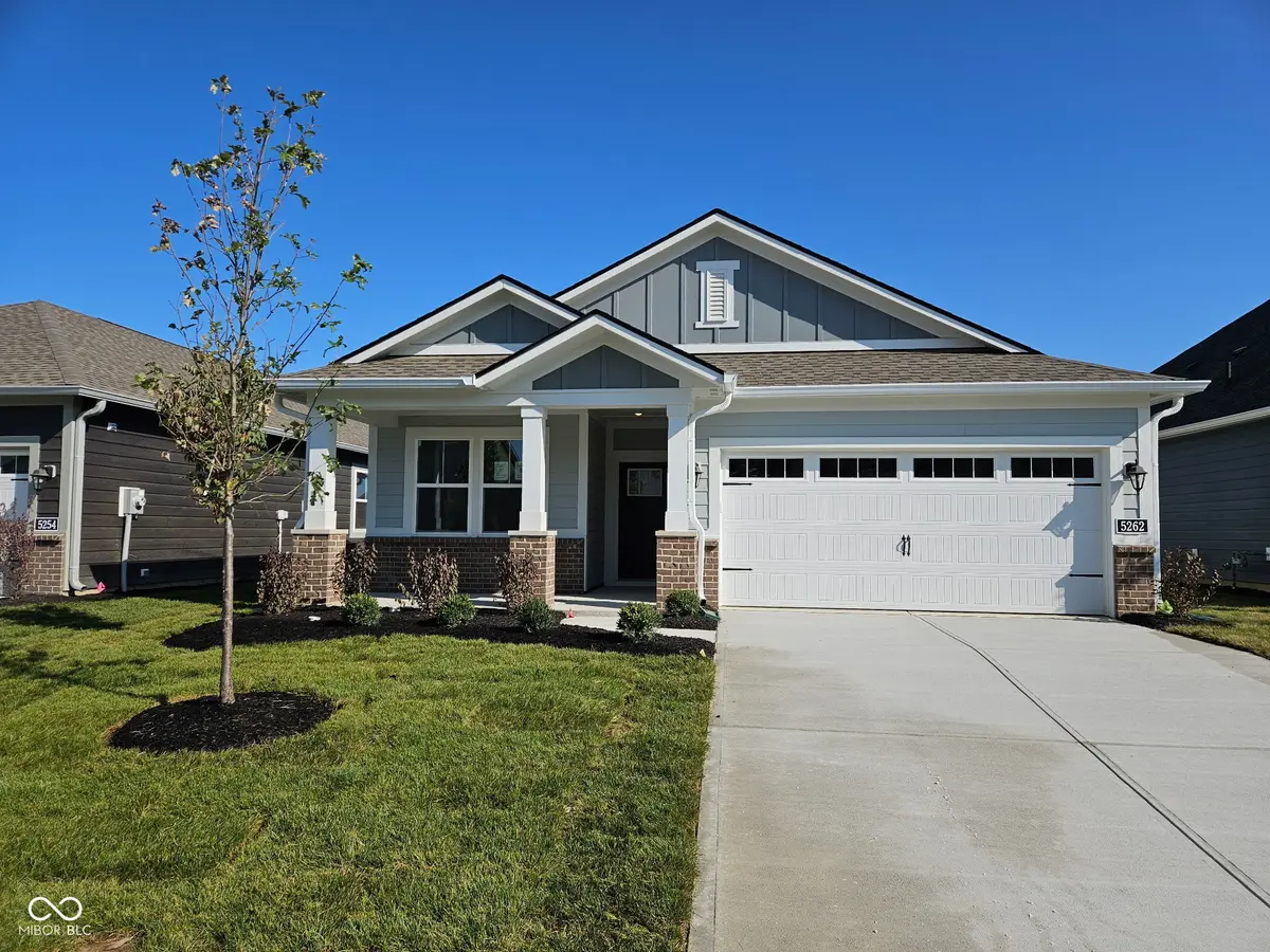 5262 Nettleton WAY, Avon, IN 46123