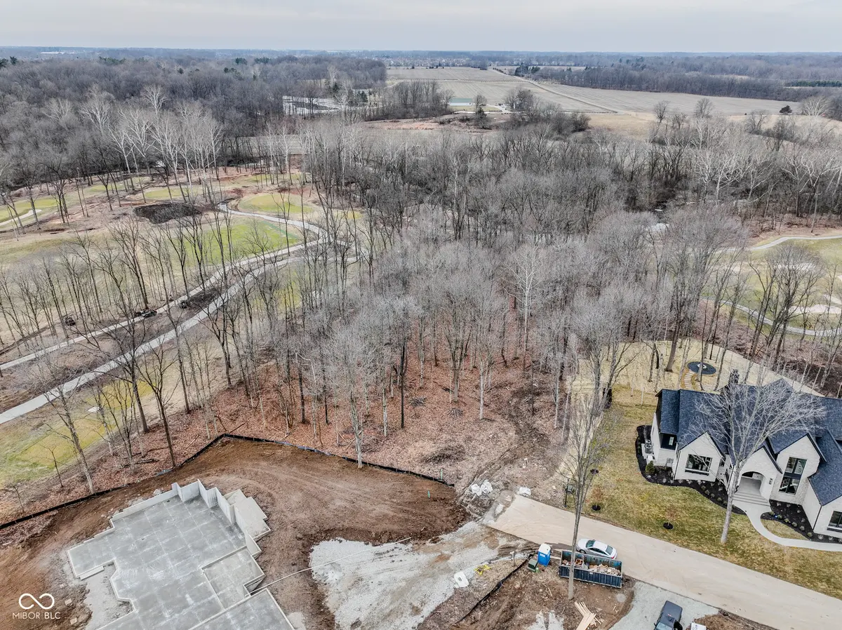 10360 Somerford RDG, Zionsville, IN 46077
