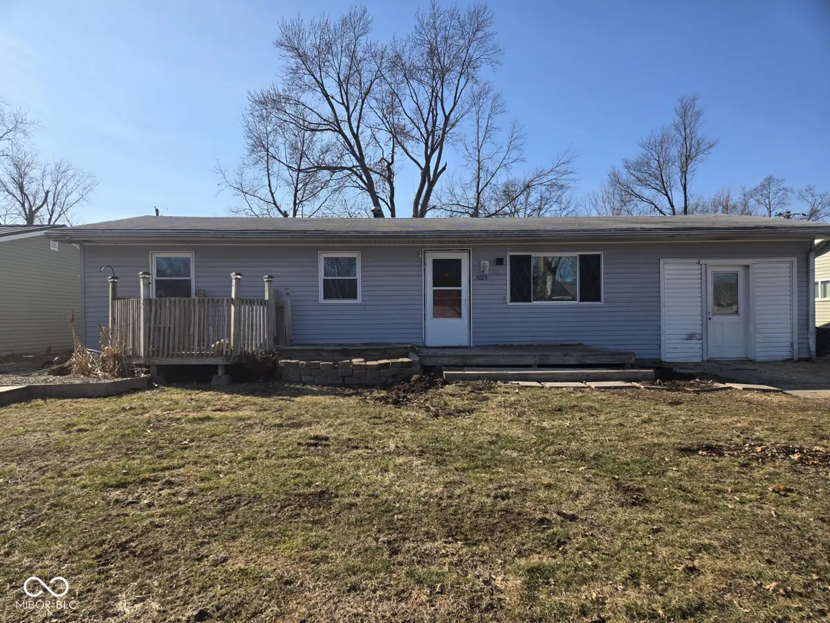 2005 Blue Ridge DR, Terre Haute, IN 47802