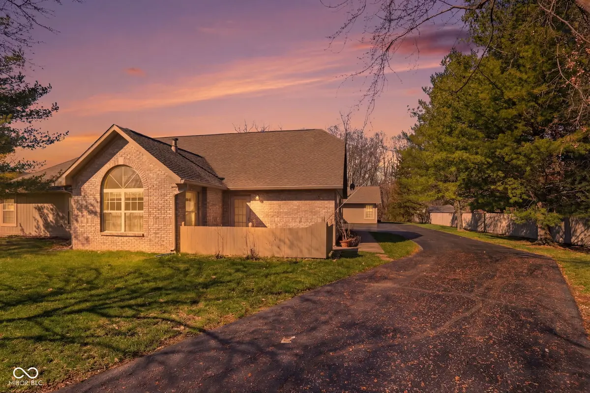 7532 Briarstone DR, Indianapolis, IN 46227